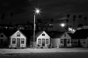 3 cottages and the moon