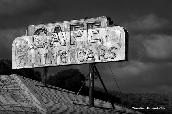 dining cars sign