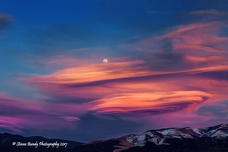 lenticular moonrise
