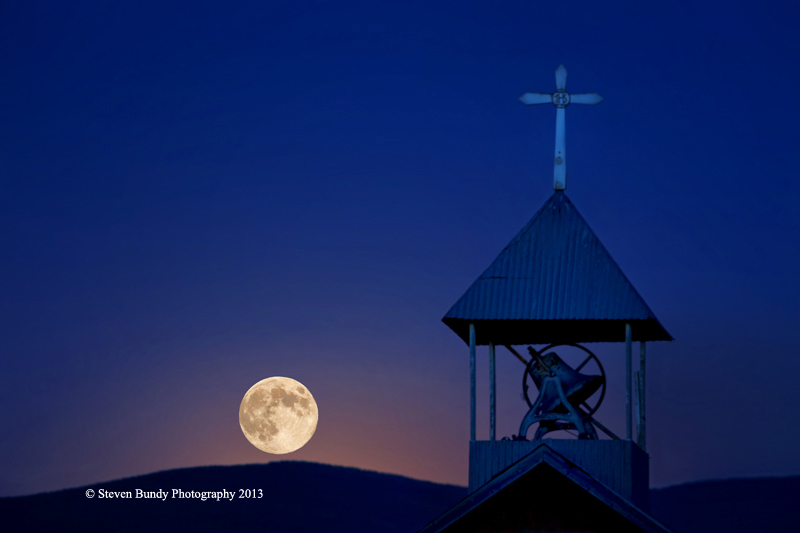 moonrise in llano