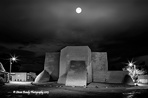 ranchos church moonrise