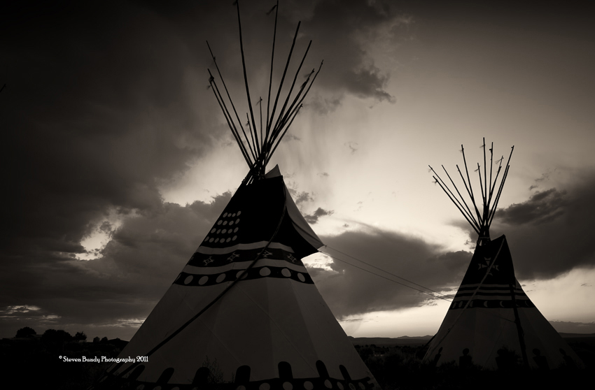 taos tipi's