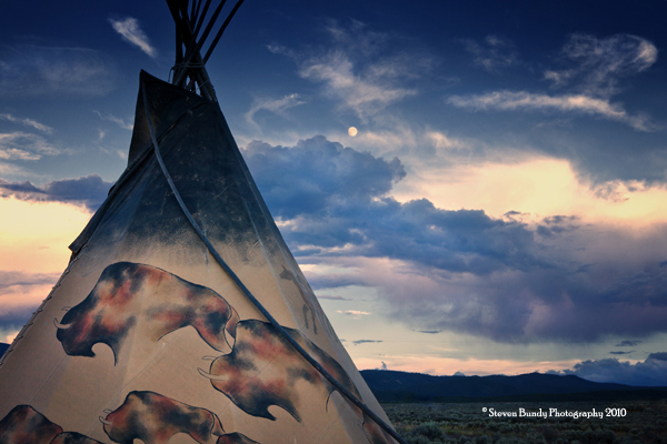 tipi full moon